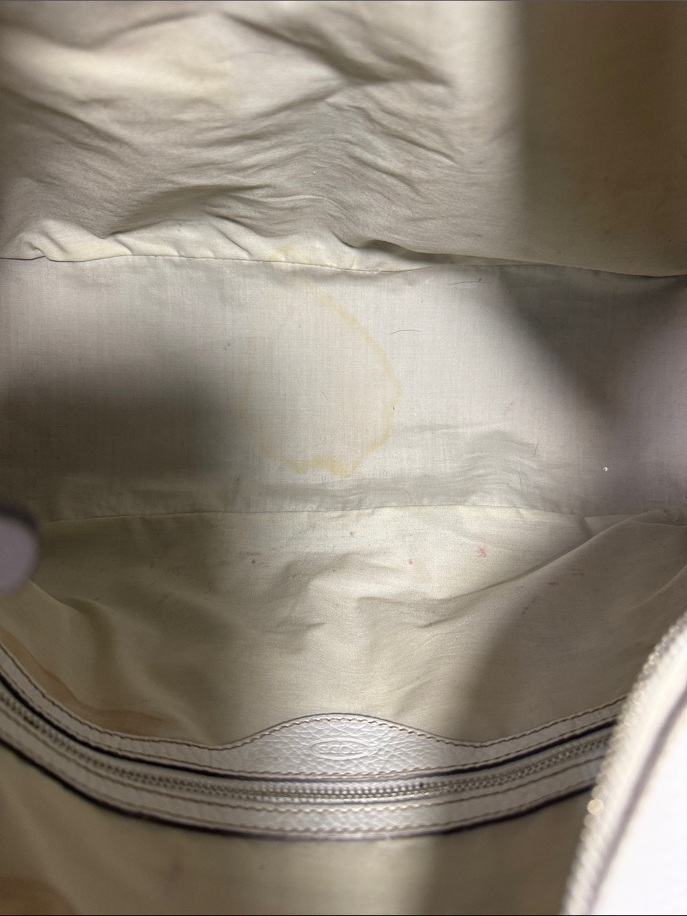 TOD’S White Pebbled Leather Shoulder Bag - Picture 12 of 13